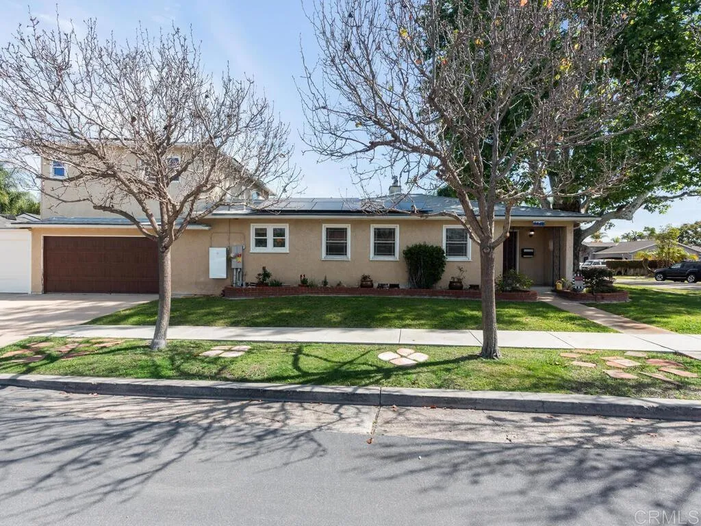 https://cdn.realtyfeed.com/cdn/127/306745740/84f399f6e2b6befa6b7c952b8936e7bd.webp