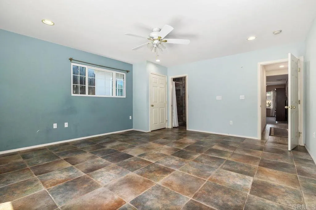 https://cdn.realtyfeed.com/cdn/127/306745742/4285d4cf000e3aa9c5133a534f3c8cfe.webp