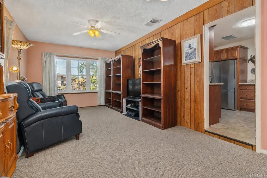 https://cdn.realtyfeed.com/cdn/127/306745742/c246d4bf47ae56ebd3a05805622fd1d9.webp