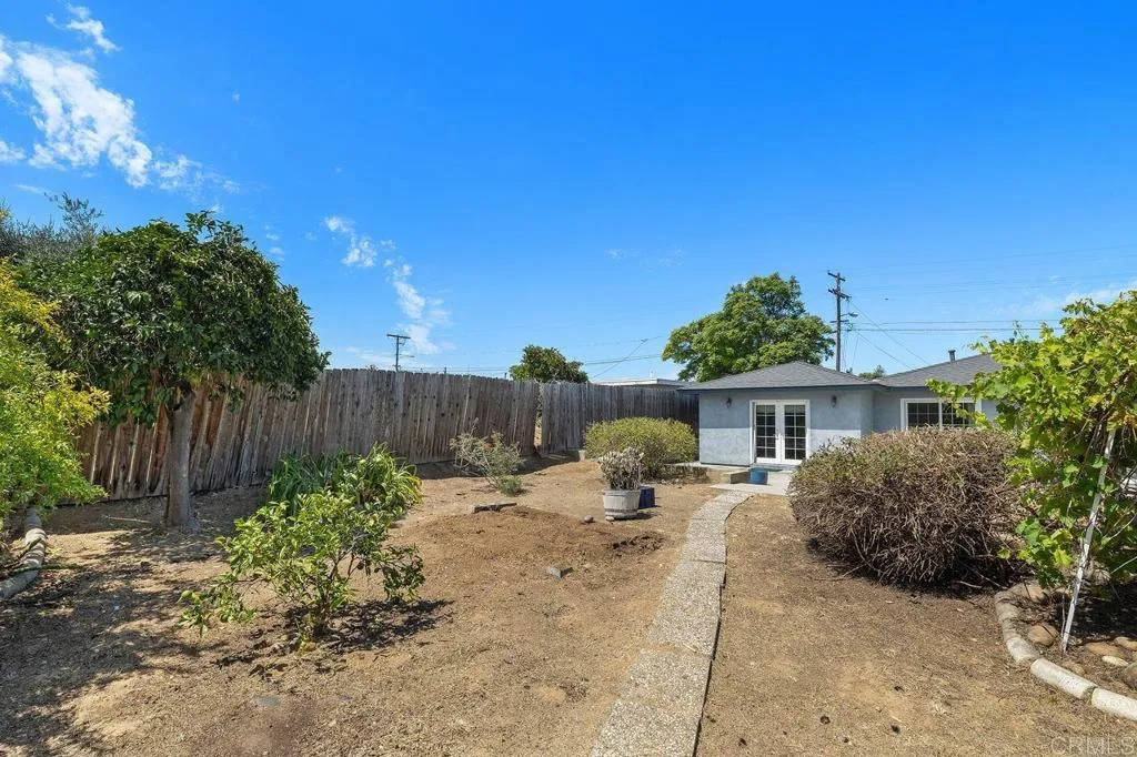 https://cdn.realtyfeed.com/cdn/127/306745742/c4a4da9c4280523f2770b45df5a6f40a.webp