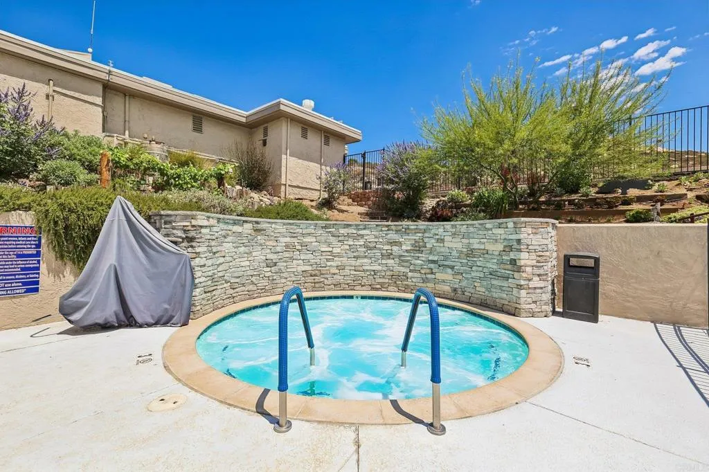https://cdn.realtyfeed.com/cdn/127/306745745/457bca35f8d4be563a57b789527d70b8.webp