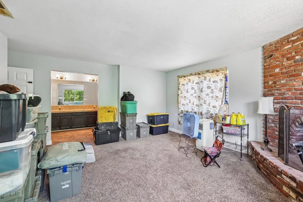 https://cdn.realtyfeed.com/cdn/127/306745745/4d36c2f457cba8c42686bd233e56990e.webp