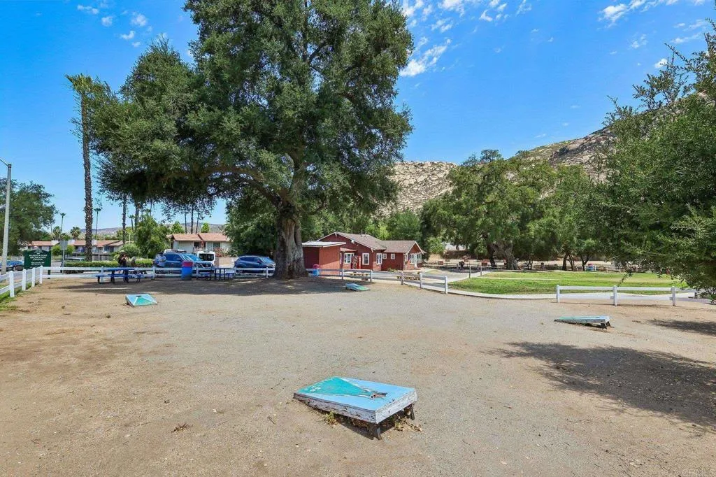 https://cdn.realtyfeed.com/cdn/127/306745745/60c708b84a85e68c9627ae52813889cb.webp