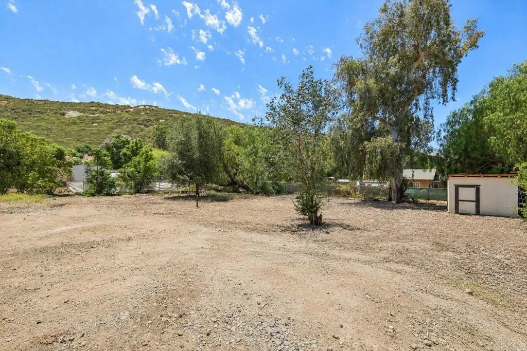 https://cdn.realtyfeed.com/cdn/127/306745745/78a0503cda621285491b6b75a5e7dac5.webp