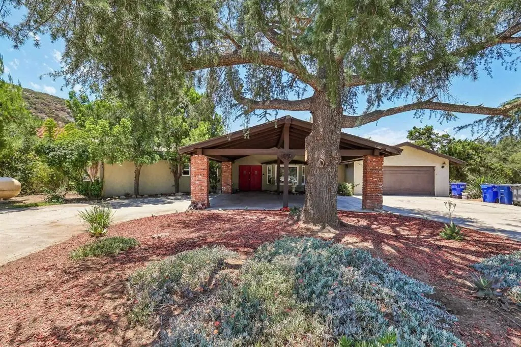 https://cdn.realtyfeed.com/cdn/127/306745745/95f573b03e46657ad72e81c2f246a7cb.webp