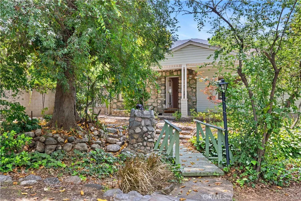Mentone, CA 92359