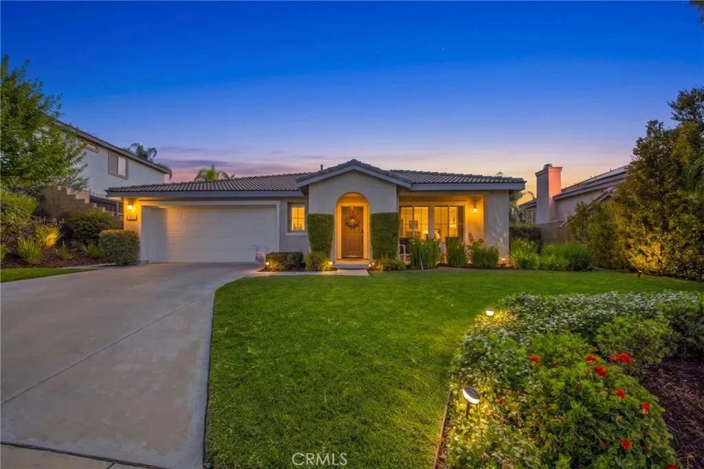 Corona, CA 92883