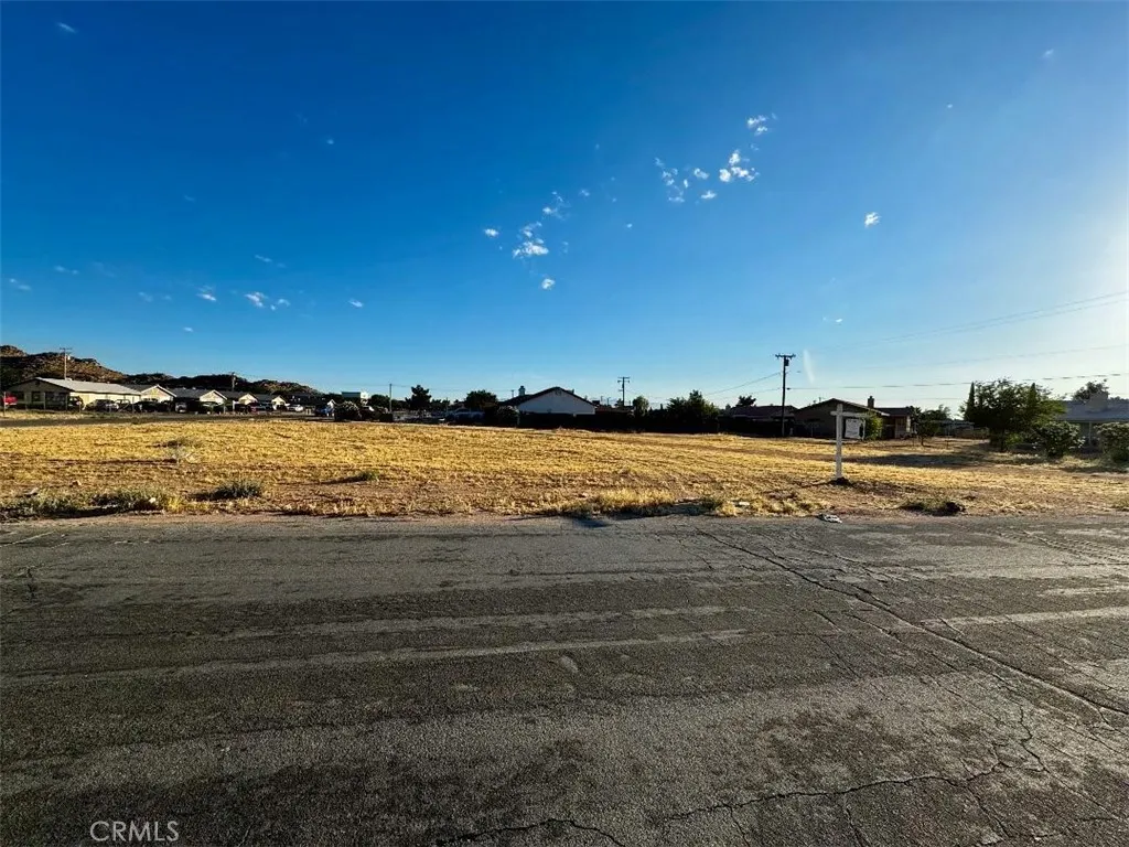 154 Broken Bow, Apple Valley, CA 92307 - Main photo, Apple Valley, CA