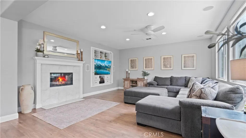 https://cdn.realtyfeed.com/cdn/127/306745929/b30f7383537b97d892fbd2e73fc9ecd9.webp