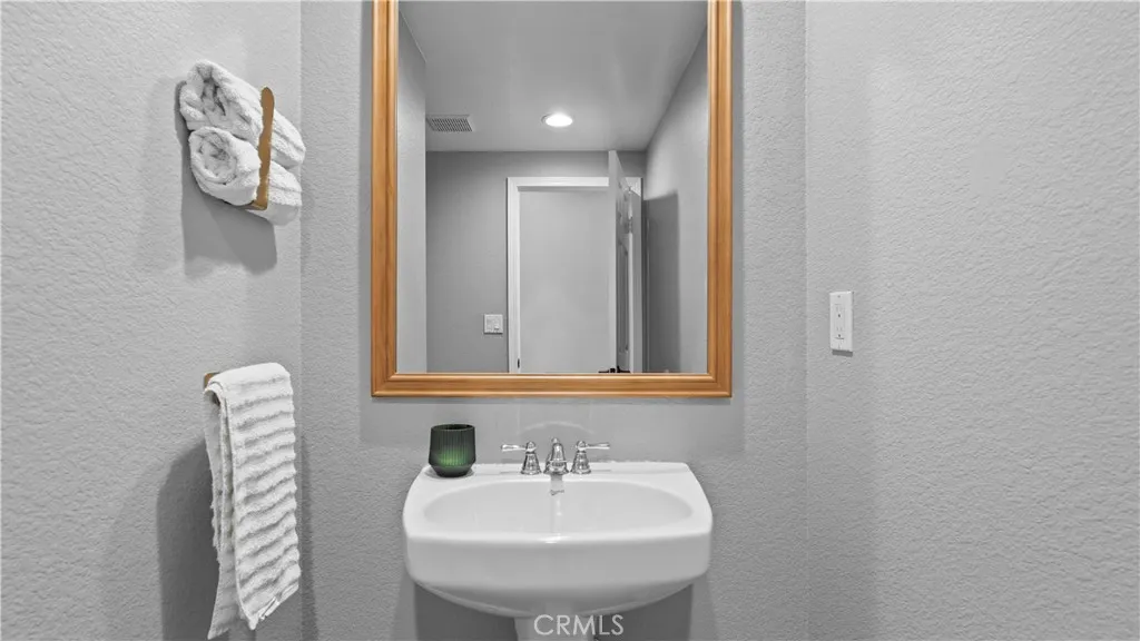 https://cdn.realtyfeed.com/cdn/127/306745929/dc9dfb4999f318cafa8ce4a0eee22500.webp