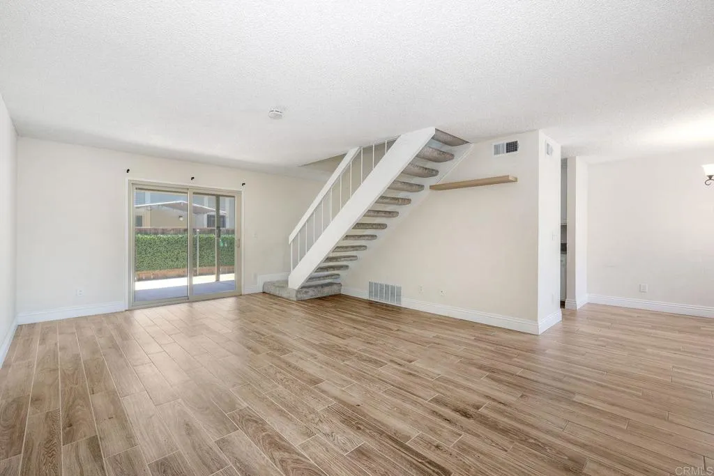 Photo #4: PTP2604632 Listing: Photo #4