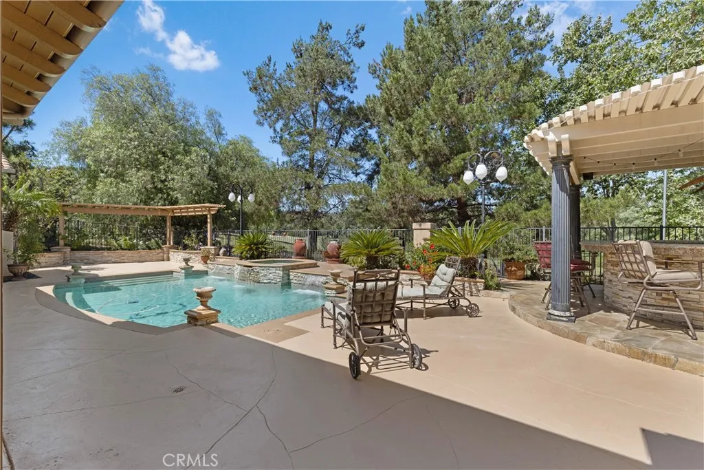 https://cdn.realtyfeed.com/cdn/127/306745987/47f4991bb71e78a30d58bcf4e56f512a.webp