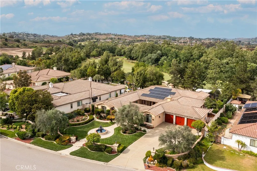 https://cdn.realtyfeed.com/cdn/127/306745987/847c70d783b26129e0b97fe78bd61c31.webp