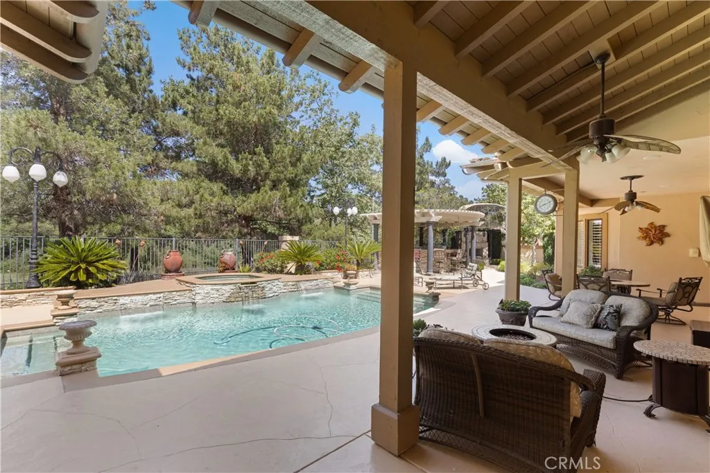 https://cdn.realtyfeed.com/cdn/127/306745987/8f295f146e414513958b487dfbdd3fb7.webp