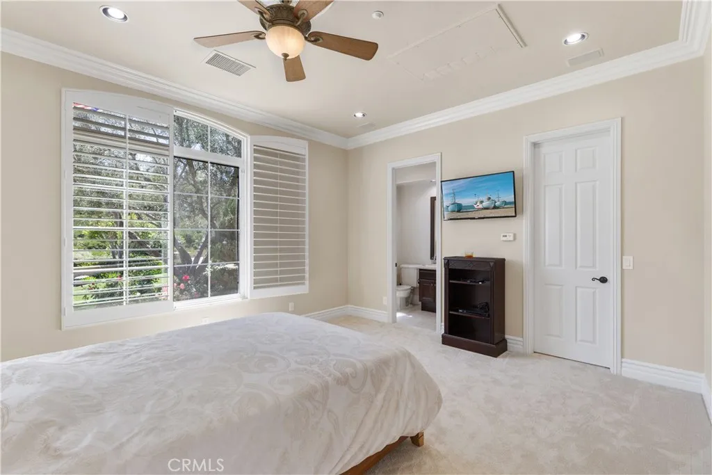 https://cdn.realtyfeed.com/cdn/127/306745987/e47504d84928f51feae8ce718b01d55e.webp