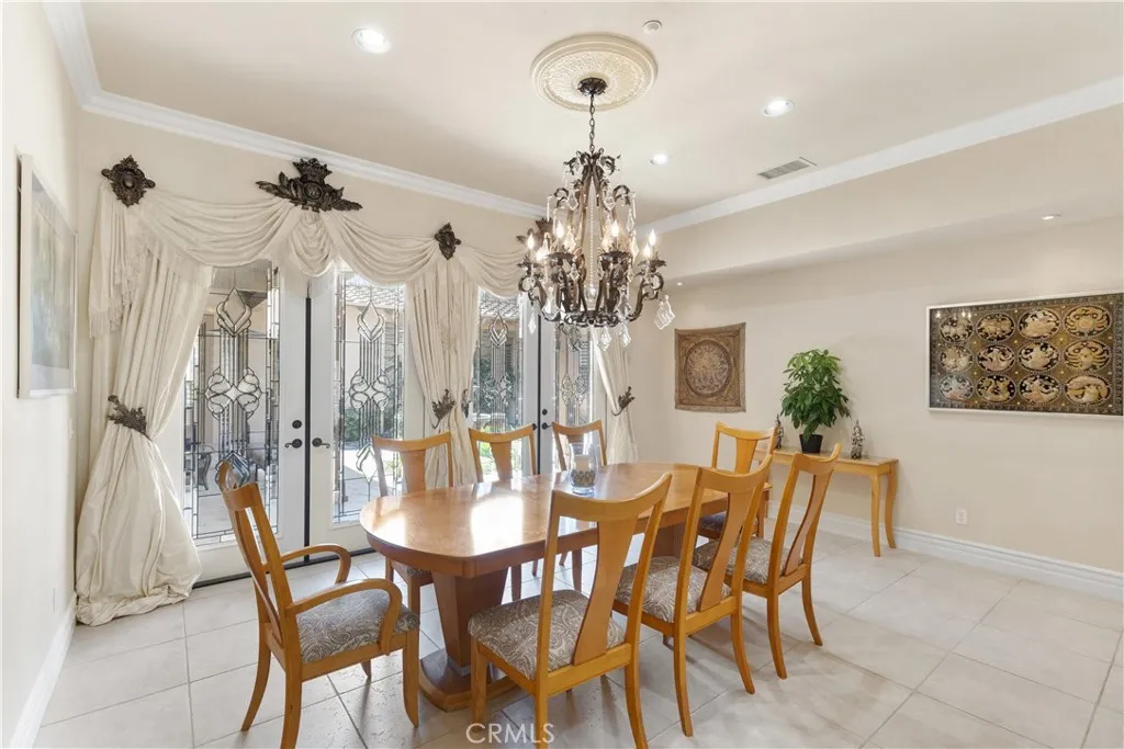 https://cdn.realtyfeed.com/cdn/127/306745987/ed18bca658c3e9b3a388f3c23d1311f1.webp