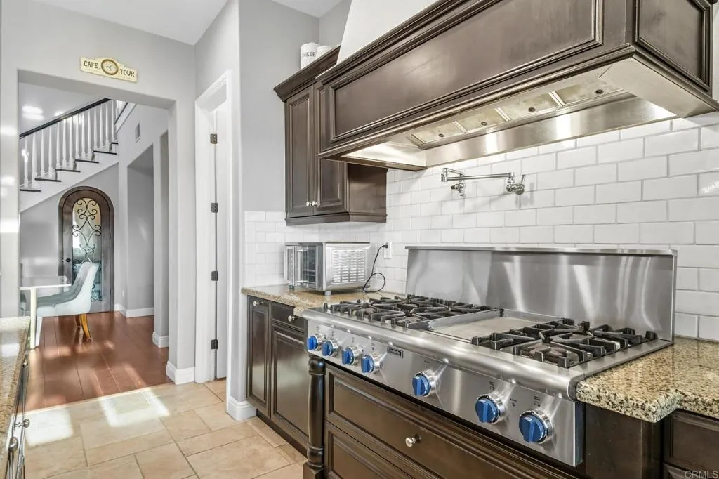 https://cdn.realtyfeed.com/cdn/127/306745988/91c2da02fc7a64e62f74111fb064c14b.webp