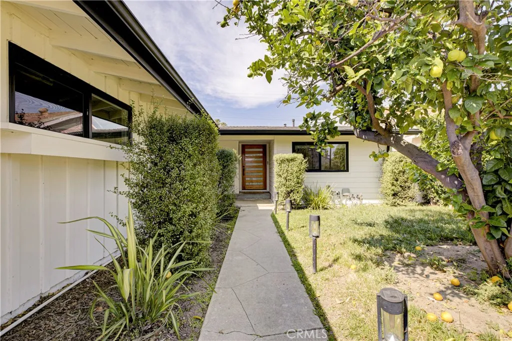 5515 Hermitage, Valley Village, CA 91607 - Photo 3 of 28, Valley Village, CA