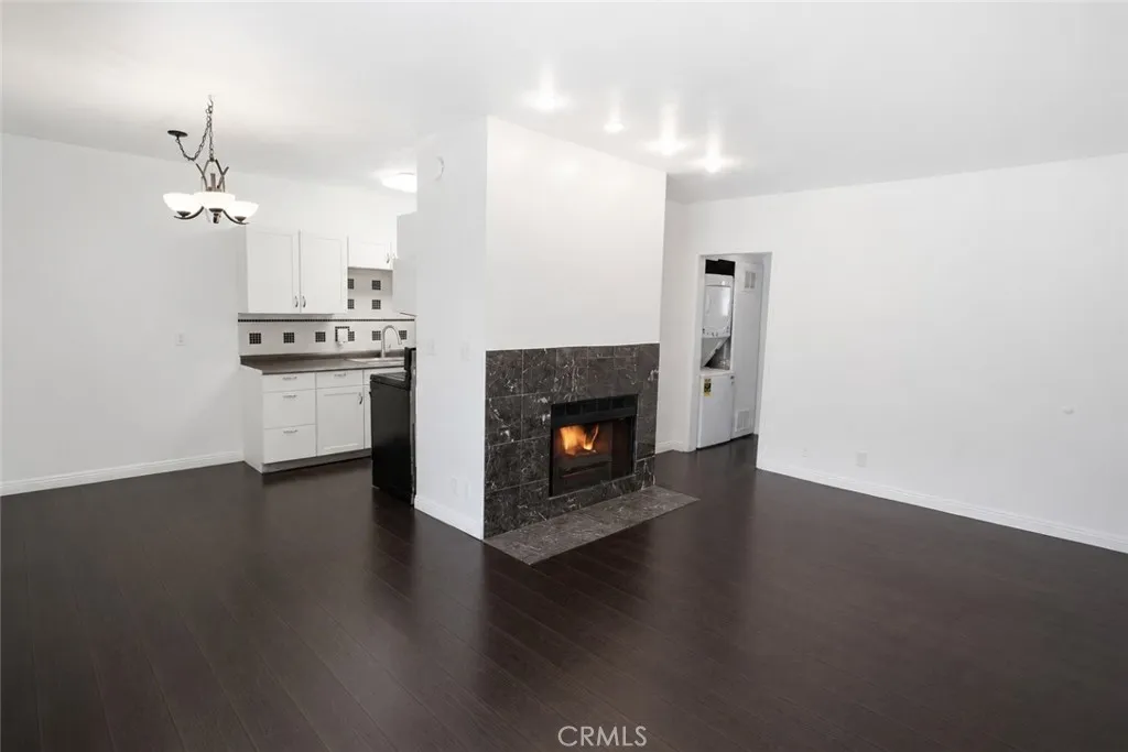 8641 Glenoaks Boulevard Unit 225, Sun Valley, CA 91352 - Photo 2 of 10, Sun Valley, CA