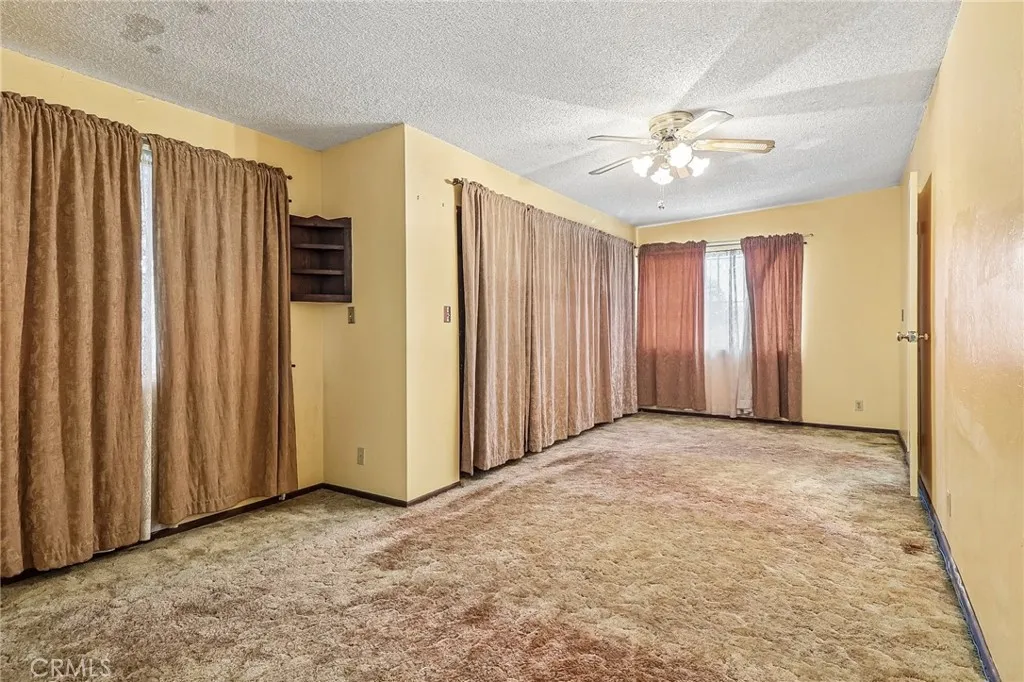 https://cdn.realtyfeed.com/cdn/127/306746241/403c00ccea838b984a1c48f4f0aea143.webp