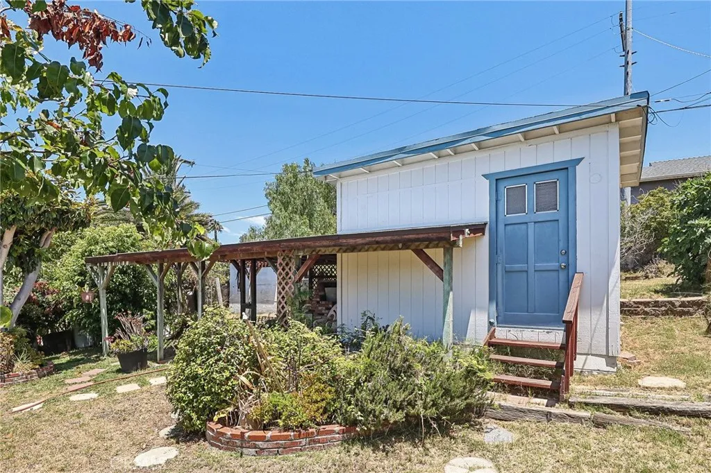 https://cdn.realtyfeed.com/cdn/127/306746241/96fc31be7004f16d43499c5c43655a08.webp
