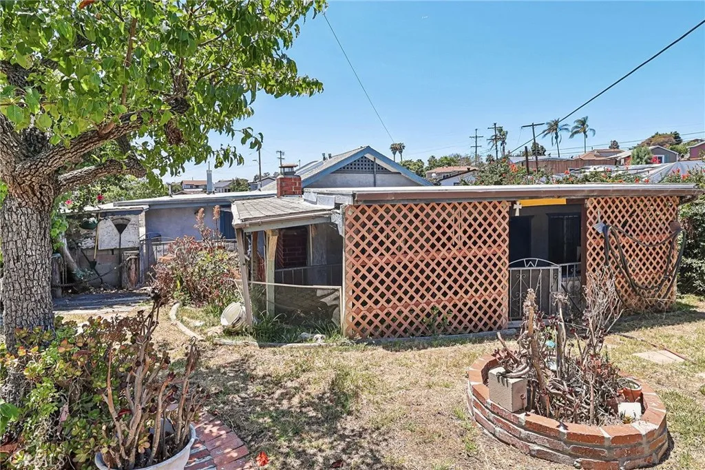 https://cdn.realtyfeed.com/cdn/127/306746241/ca37f7bc8da799d4c98d11087319ab06.webp