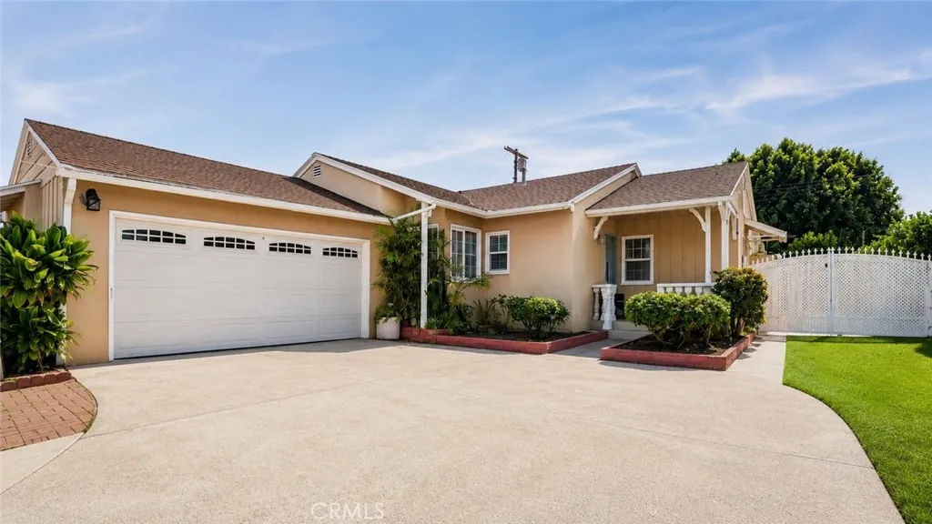 8115 Brimfield