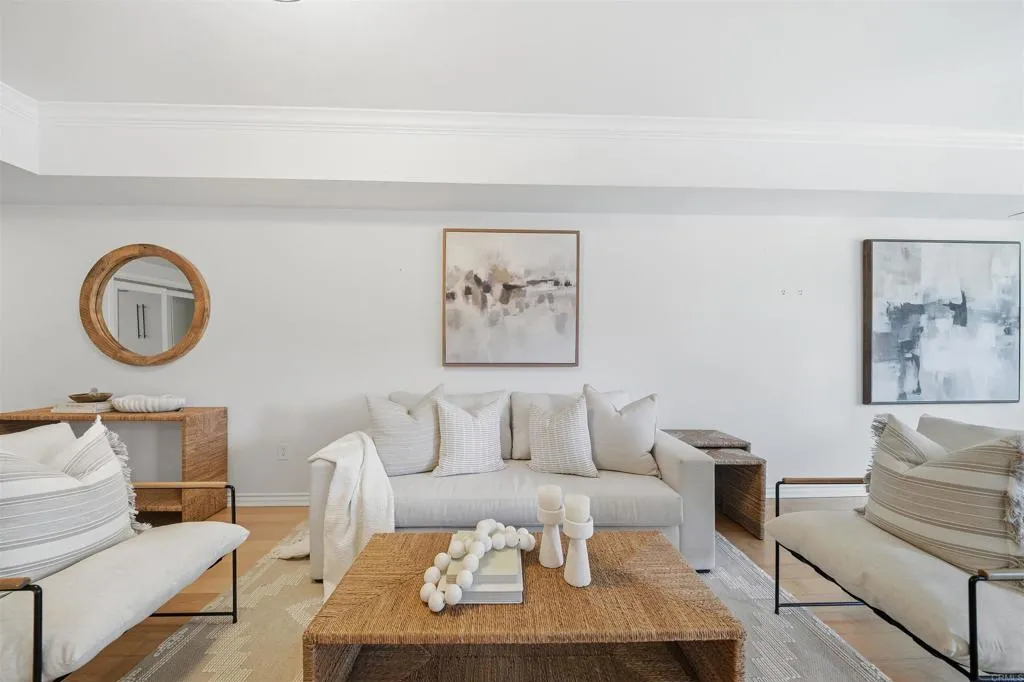 Photo #1: PTP2604636 Listing: Photo #1