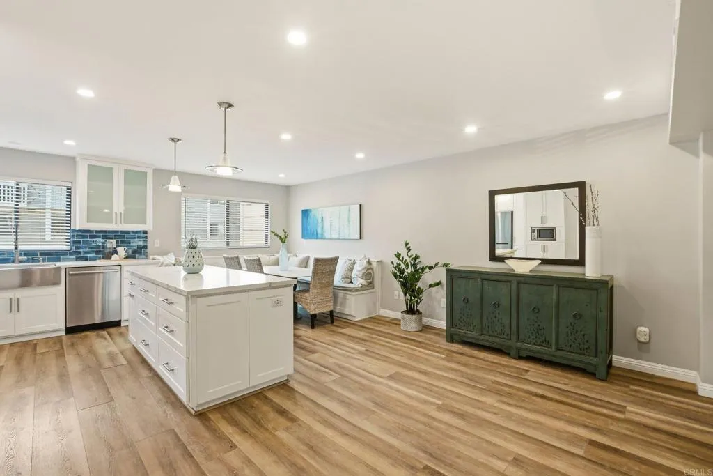 https://cdn.realtyfeed.com/cdn/127/306746349/4a562ed9ac828322f40b547ba4b044f6.webp