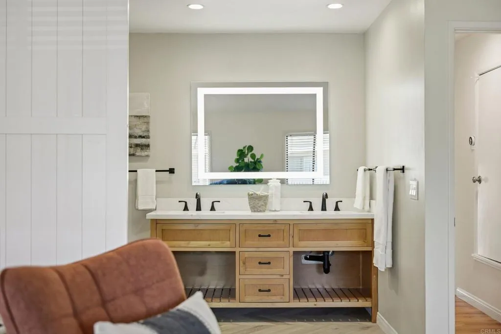 https://cdn.realtyfeed.com/cdn/127/306746349/e490cf37dc4d1efb5d2dd58b984d51fc.webp