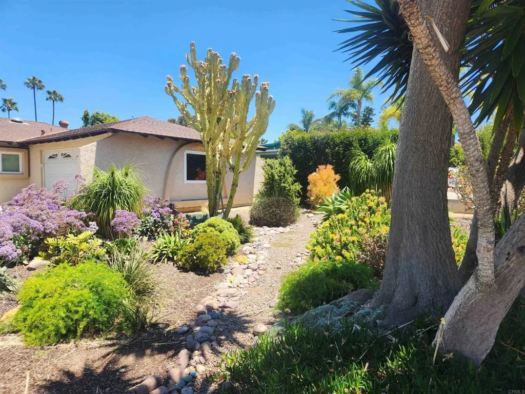 https://cdn.realtyfeed.com/cdn/127/306746350/ae0900120aad8feac9c264858cd490ca.webp