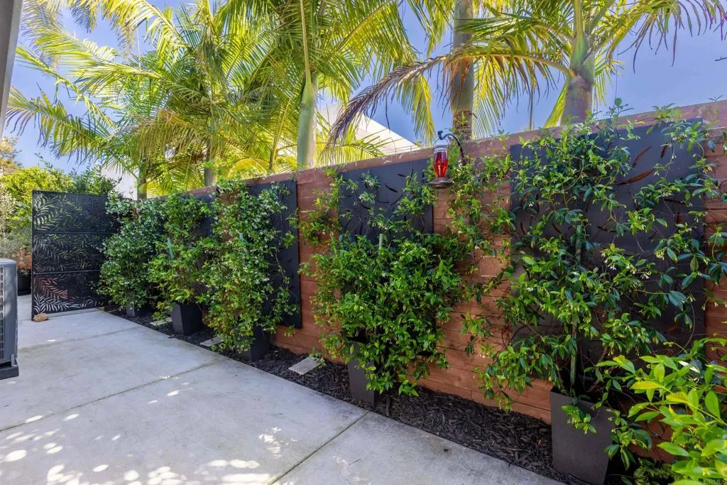 https://cdn.realtyfeed.com/cdn/127/306746418/63961affa55bed747003f742630a030f.webp