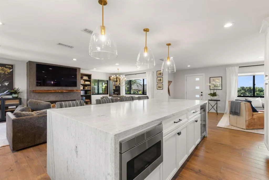 https://cdn.realtyfeed.com/cdn/127/306746418/8bad70074059a2bd1e5058771441da1c.webp