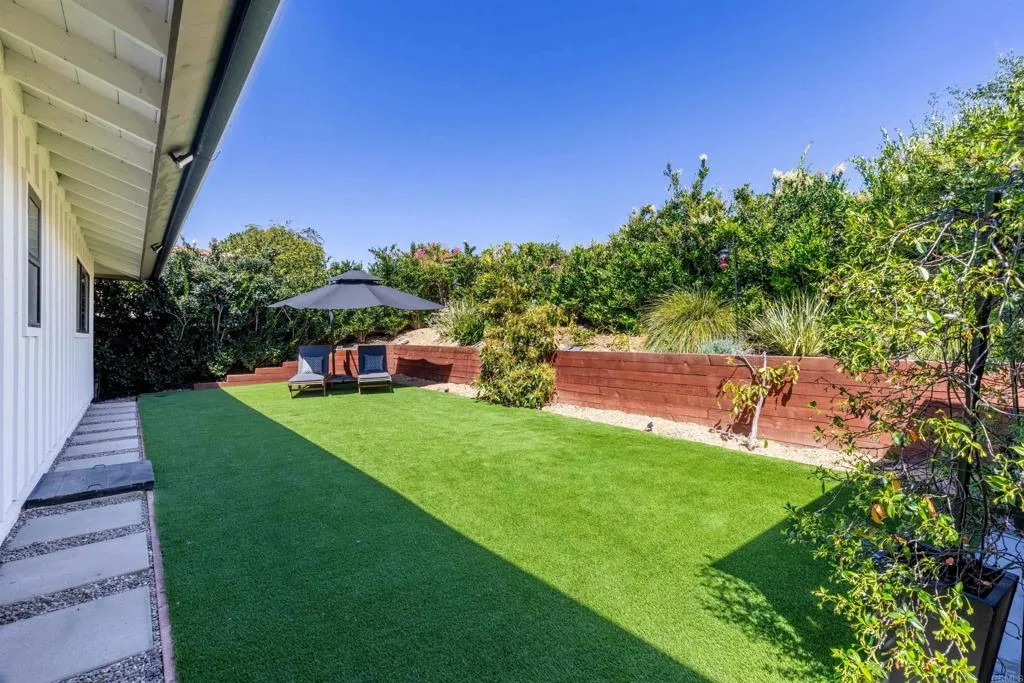 https://cdn.realtyfeed.com/cdn/127/306746418/f17660cb9d97556e6b27e264f8deab13.webp