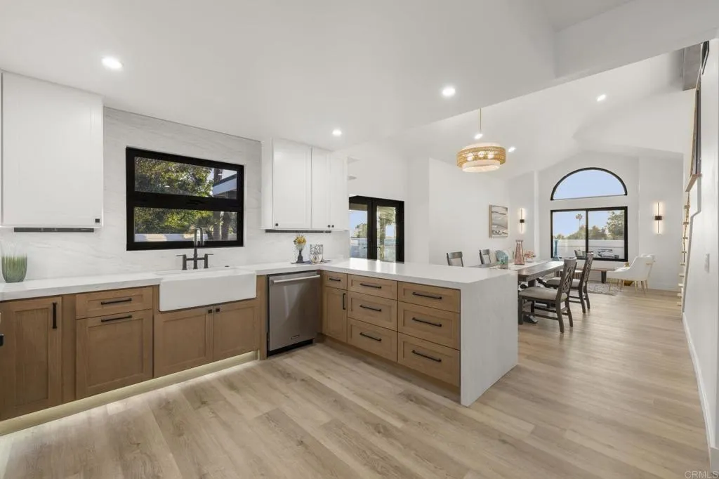 https://cdn.realtyfeed.com/cdn/127/306746424/01059fa8f1341127c21f9d97fe6ad55e.webp