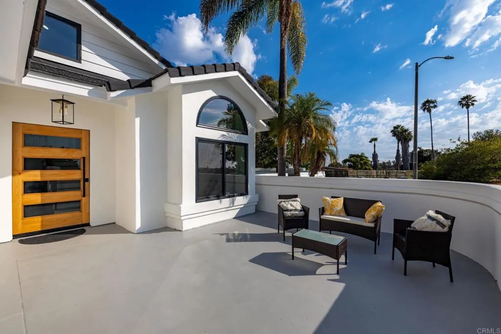 https://cdn.realtyfeed.com/cdn/127/306746424/62c7ed98b7eef15c421f2c7a58bd8af4.webp