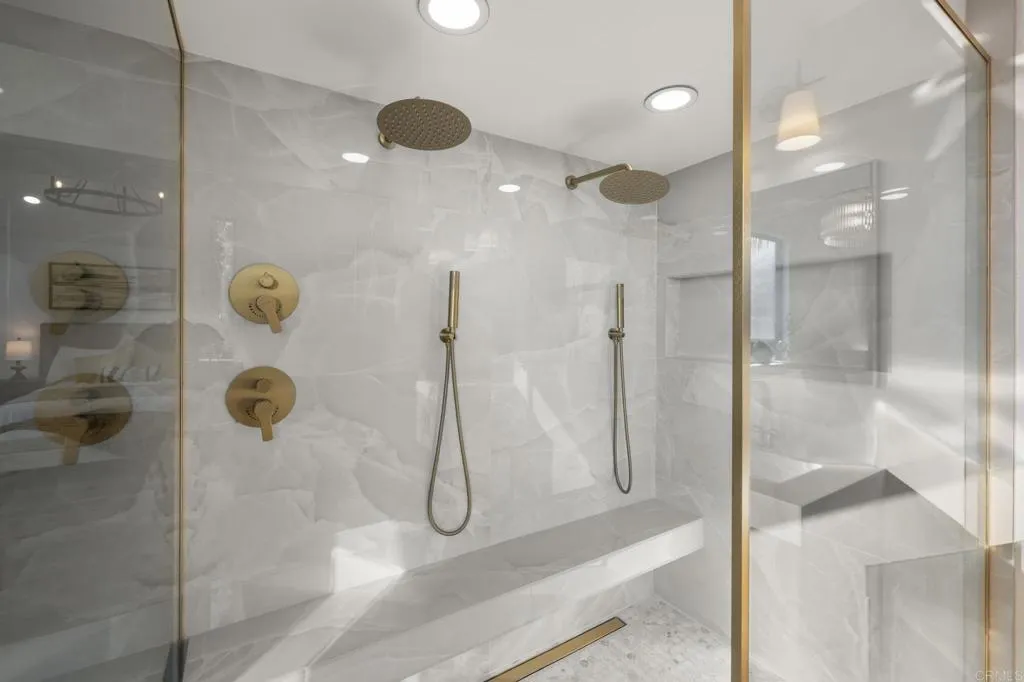 https://cdn.realtyfeed.com/cdn/127/306746424/fc5bf2b878ed3260626ae7c314f49ca6.webp