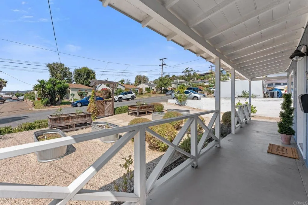 https://cdn.realtyfeed.com/cdn/127/306746430/21a73ee6f404252685d7abb8fc82c932.webp