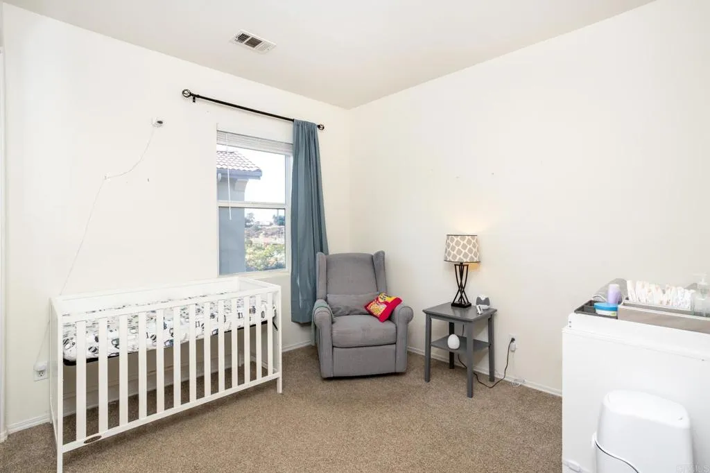 https://cdn.realtyfeed.com/cdn/127/306746431/a4c19bf620b0a9e1036ef1517ba9fbe2.webp