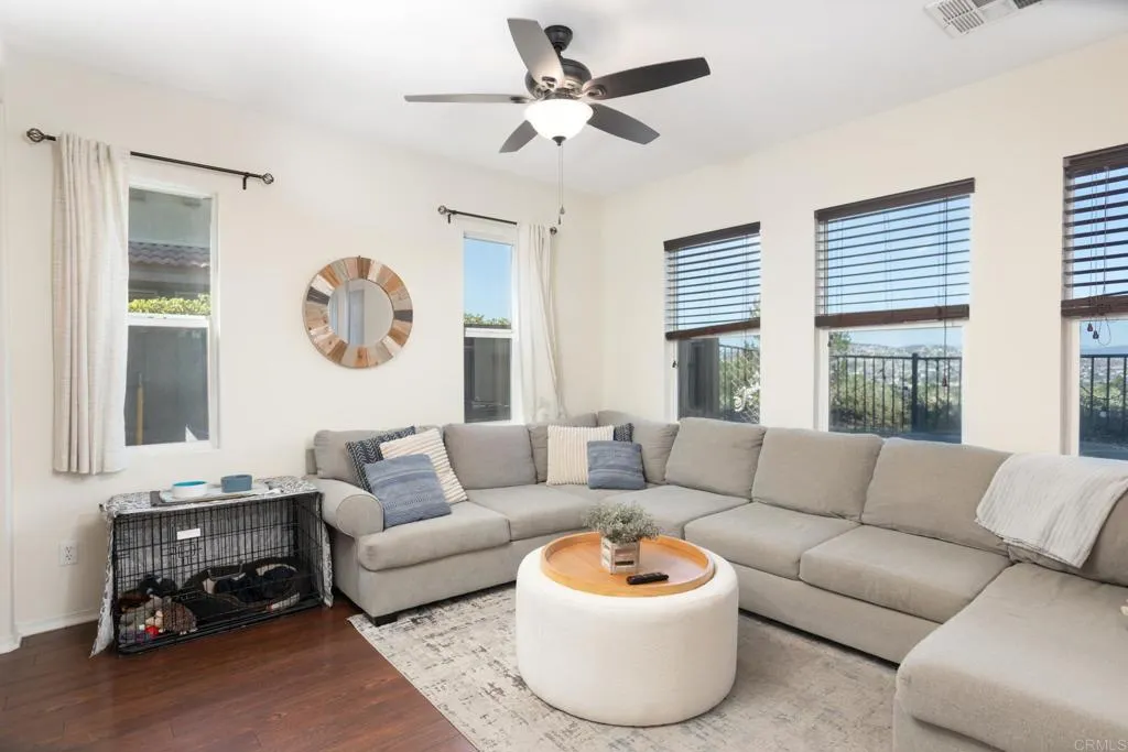 https://cdn.realtyfeed.com/cdn/127/306746431/ab56a5fc22c243f4afd6705a7ea26890.webp