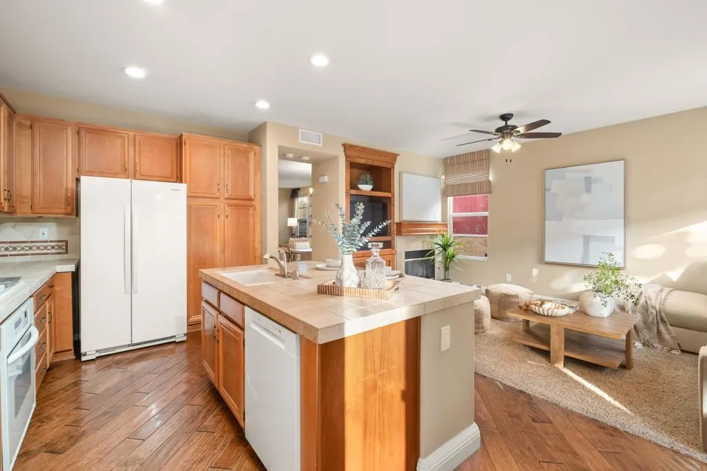 https://cdn.realtyfeed.com/cdn/127/306746437/115eeed1b6763f8012f8996e833c1e8e.webp