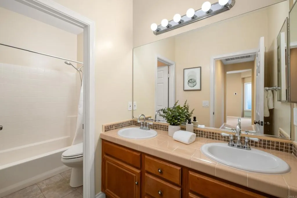 https://cdn.realtyfeed.com/cdn/127/306746437/568d29e23dd495e5d74d833dfcb8a3e6.webp