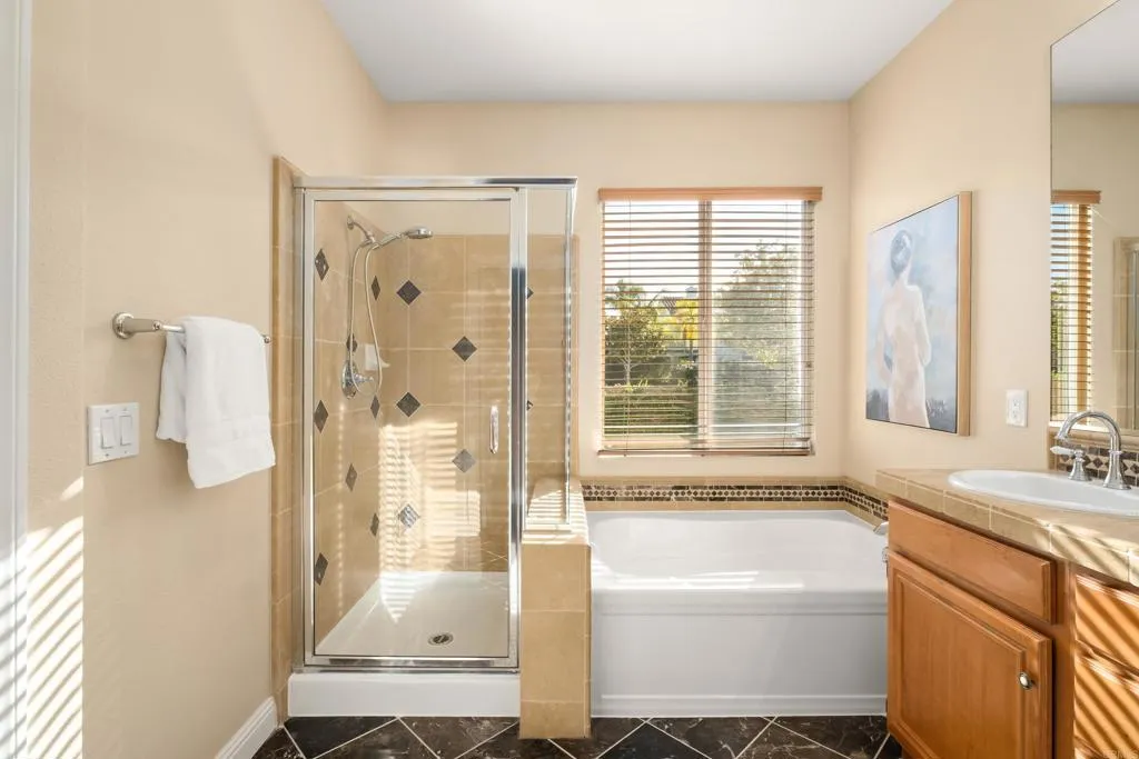 https://cdn.realtyfeed.com/cdn/127/306746437/7e0c96c031c5c24737673e886583eaf0.webp