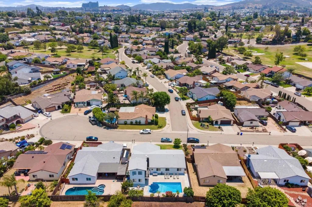 https://cdn.realtyfeed.com/cdn/127/306746442/0c3d12dc80759e5cc1aae925ff854f04.webp