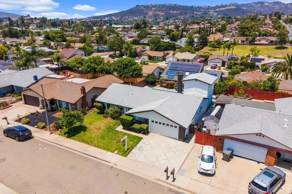 https://cdn.realtyfeed.com/cdn/127/306746442/173956fbd768d7c1f01aa49eb1f3c14a.webp