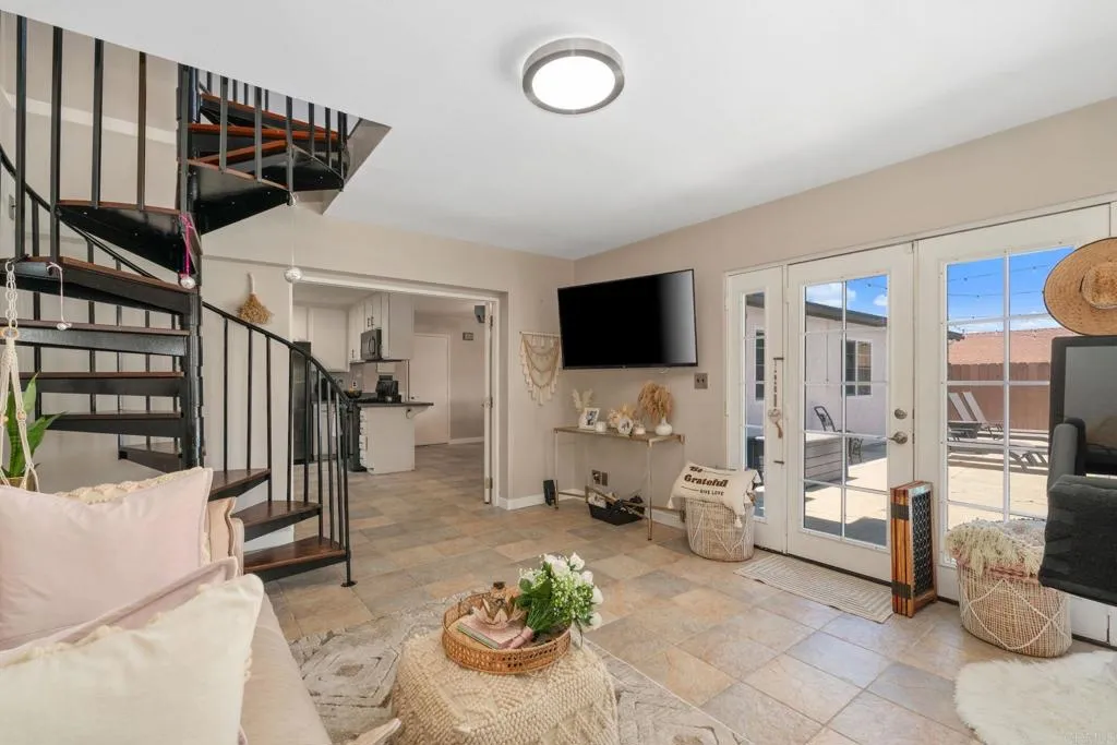 https://cdn.realtyfeed.com/cdn/127/306746442/c5c8fd8f8303497f27e79f05771c2cd6.webp