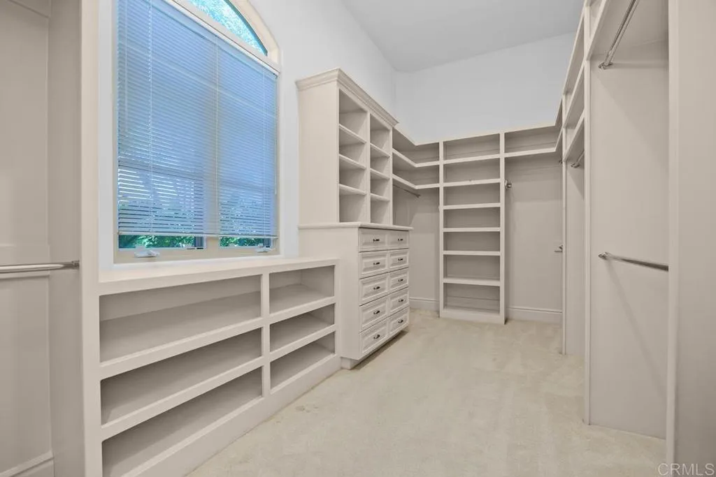 https://cdn.realtyfeed.com/cdn/127/306746456/125a3ef7fba41ef7d40ae79d7f28ec05.webp