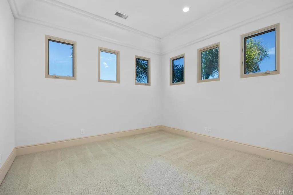 https://cdn.realtyfeed.com/cdn/127/306746456/19e82dd946a699f0744fd0c636aa57eb.webp