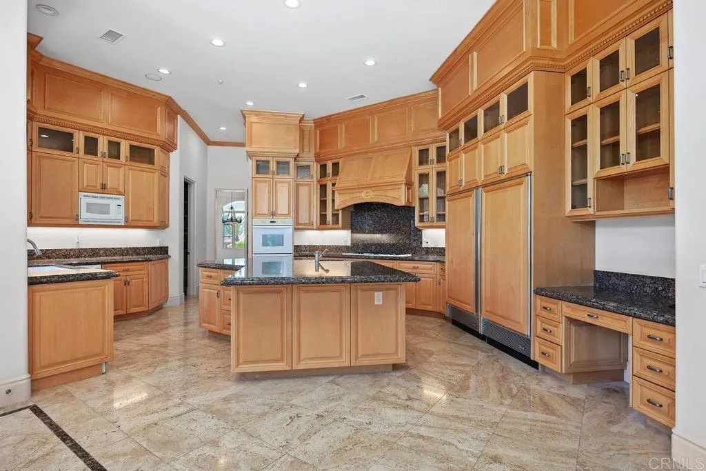 https://cdn.realtyfeed.com/cdn/127/306746456/2f0dbbf2aad10a6fbb1538d52f24af4a.webp