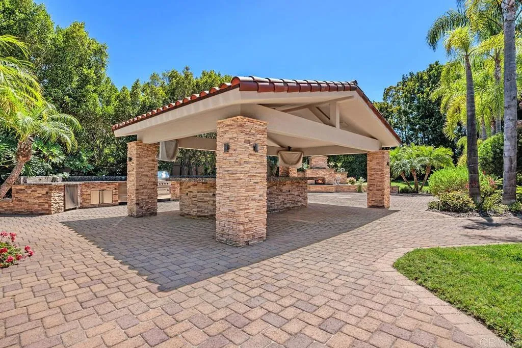 https://cdn.realtyfeed.com/cdn/127/306746456/357aac1049a767184580ad0b836ad9cc.webp